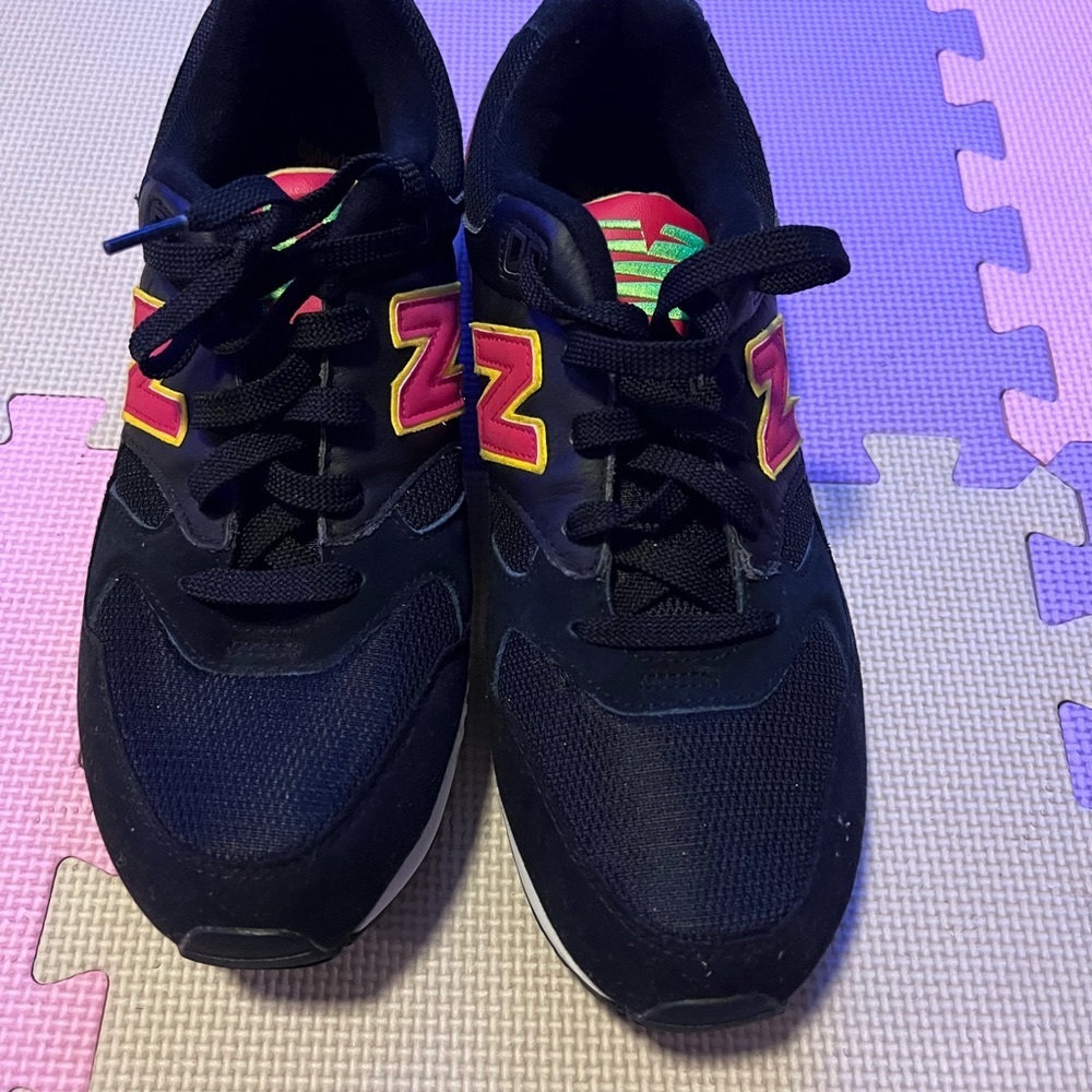 New Balance 530 new Sz 11